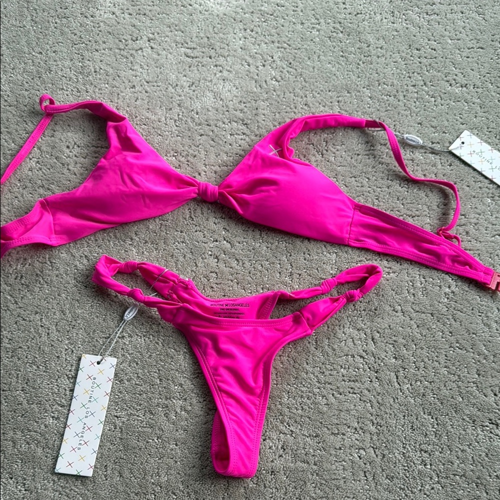 Boutine LA bikini set!